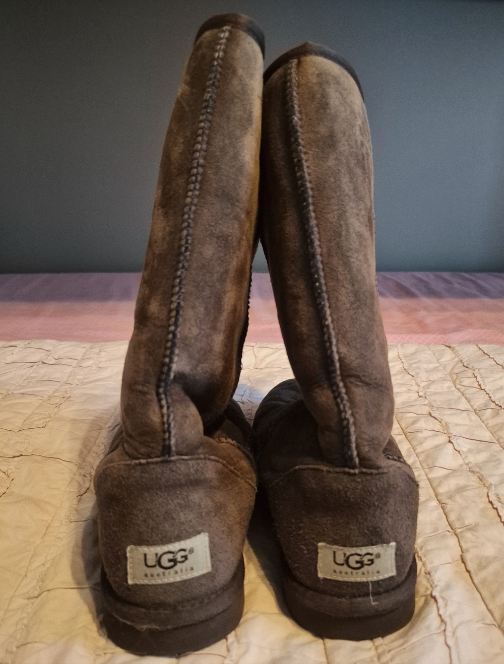 UGG Australia Classic Tall Size 8 Chocolate Suede Boots F19008H